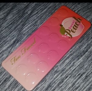 STILL 4 SALE 🌹 Too Faced Sweet Peach Palette